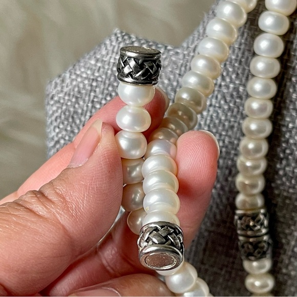 Adjustable Length 3pc White Freshwater Pearls with Magnetic Clasps - Picture 2 of 11